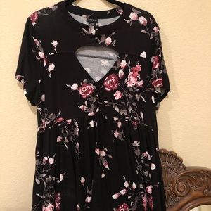 Torrid Hi Low 𝚃𝚘𝚙